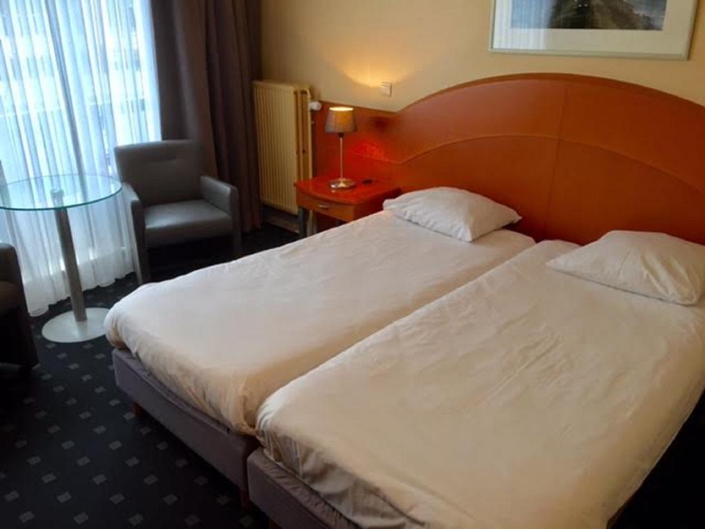 Acces Hotel Oostende Bagian luar foto