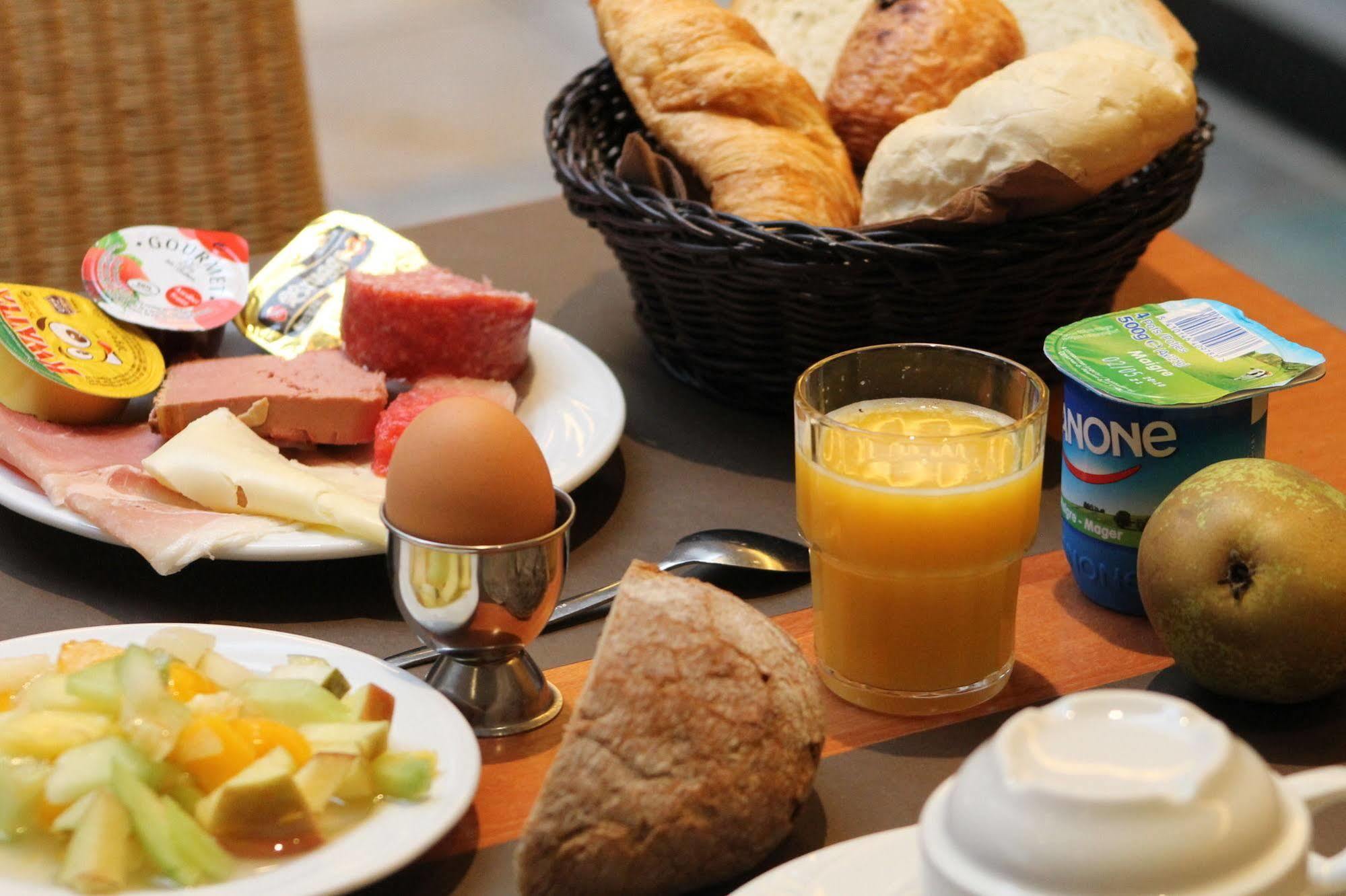 Acces Hotel Oostende Bagian luar foto